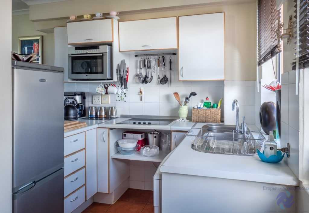 Кухонный гарнитур для маленькой кухни (134 фото): выбор гарнитура для небольшой кухни, проект и дизайн помещения с островом, варианты размеров кухонного гарнитура