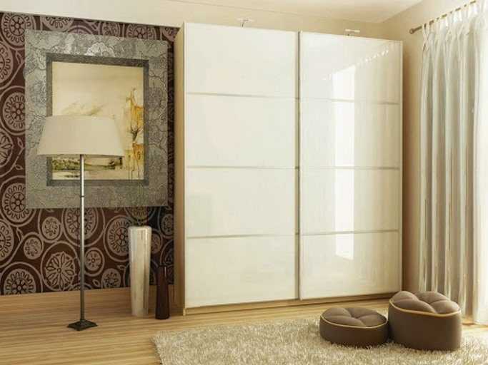 Большой шкаф (22 фото): красивые модели больших размеров для одежды в спальню и прихожую и их размещение в комнате