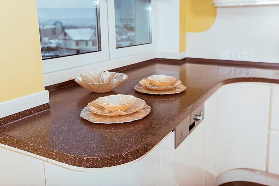 Столешницы из камня для кухни (29 фото): виды каменных кухонных столешниц. особенности моделей из натурального камня под дерево