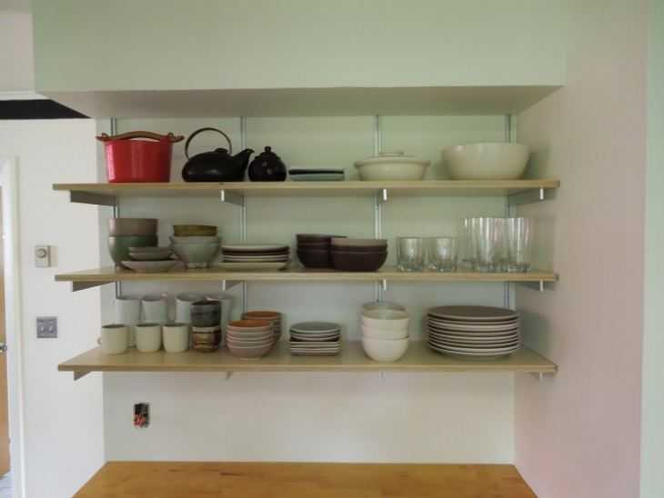 Полки на кухне вместо шкафов - реальный интерьер (79 фото): дополнительная полка в кухонный шкаф