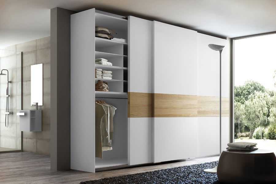 Дизайн и расположение шкафа-купе в гостиной