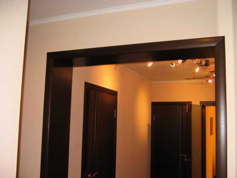 Прямоугольные межкомнатные арки (21 фото): красивые квадратные варианты для дверного проема со светлой отделкой в интерьере квартиры