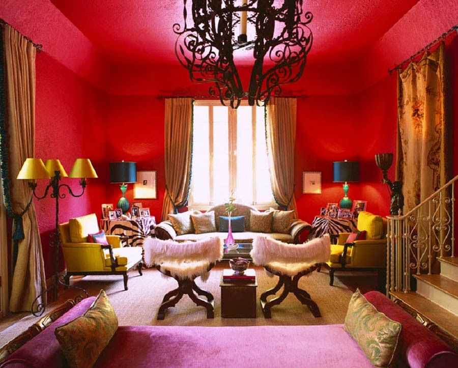 Интерьер гостиной в классическом стиле (83 фото): «классика» и «неоклассика» для типовой комнаты, модные тенденции - 2021 в оформлении зала, красивые примеры
