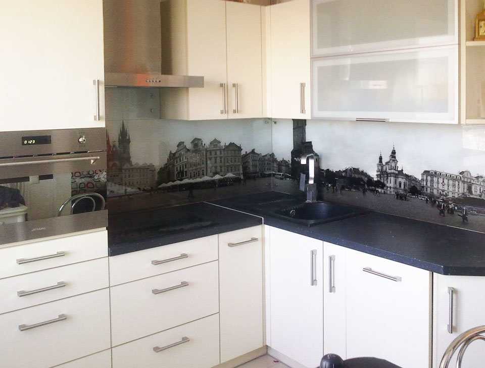 Темный фартук для кухни (50 фото): черные кухонные фартуки и цвета венге в интерьере белых и светлых кухонь