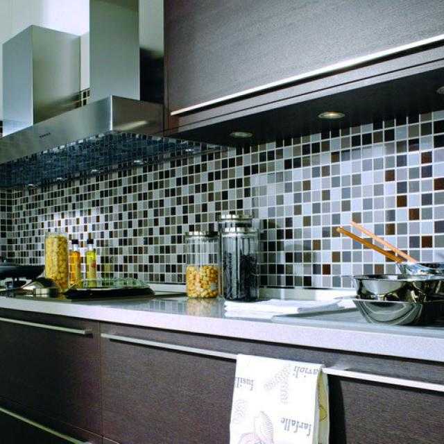 Мозаика на фартук для кухни (175+ фото): современно, удобно, практично. стекло, перламутр или металл?
