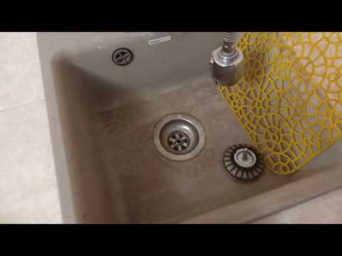 Чем чистить раковину из искусственного камня на кухне: советы с видео
