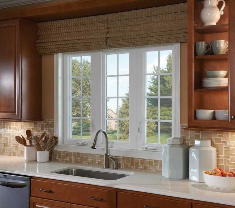 Дизайн кухни с окном: 50 (классных) фото интерьеров на любой вкус