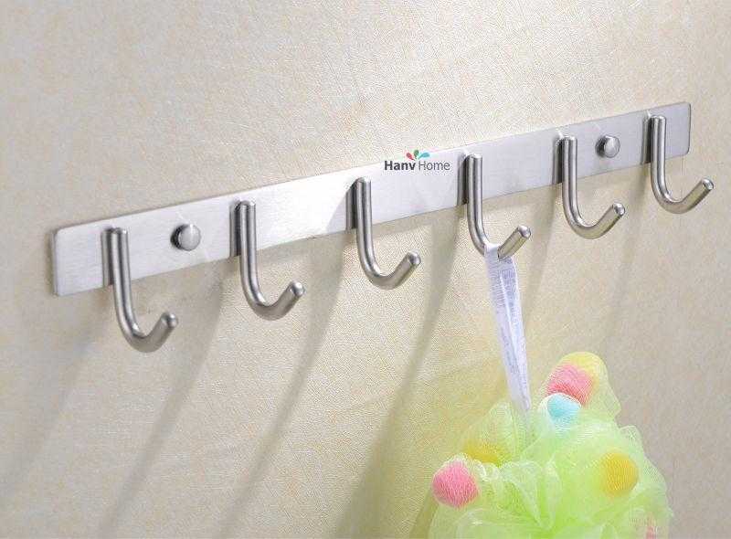 Крючки для ванной комнаты: настенные вакуумные варианты без сверления для полотенец, конструкции на присосках под хром, планка-органайзер для халатов