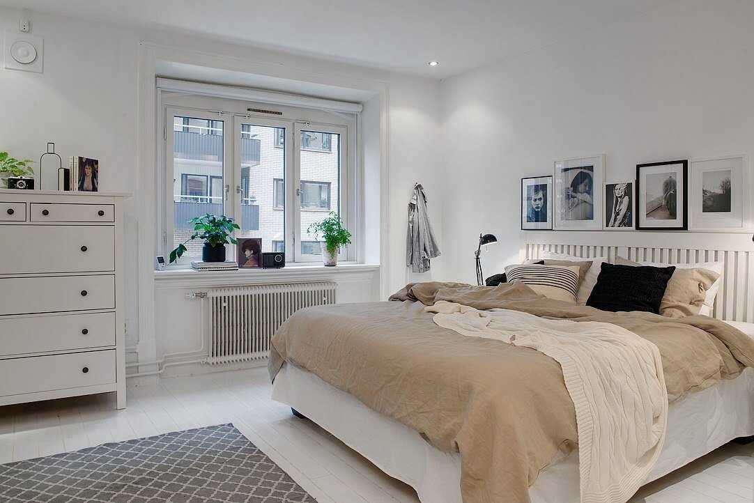 Белая мебель для гостиной: глянцевая в интерьере, дизайн и фото в зале, корпусная черно-белая, недорогой лак из белоруссии