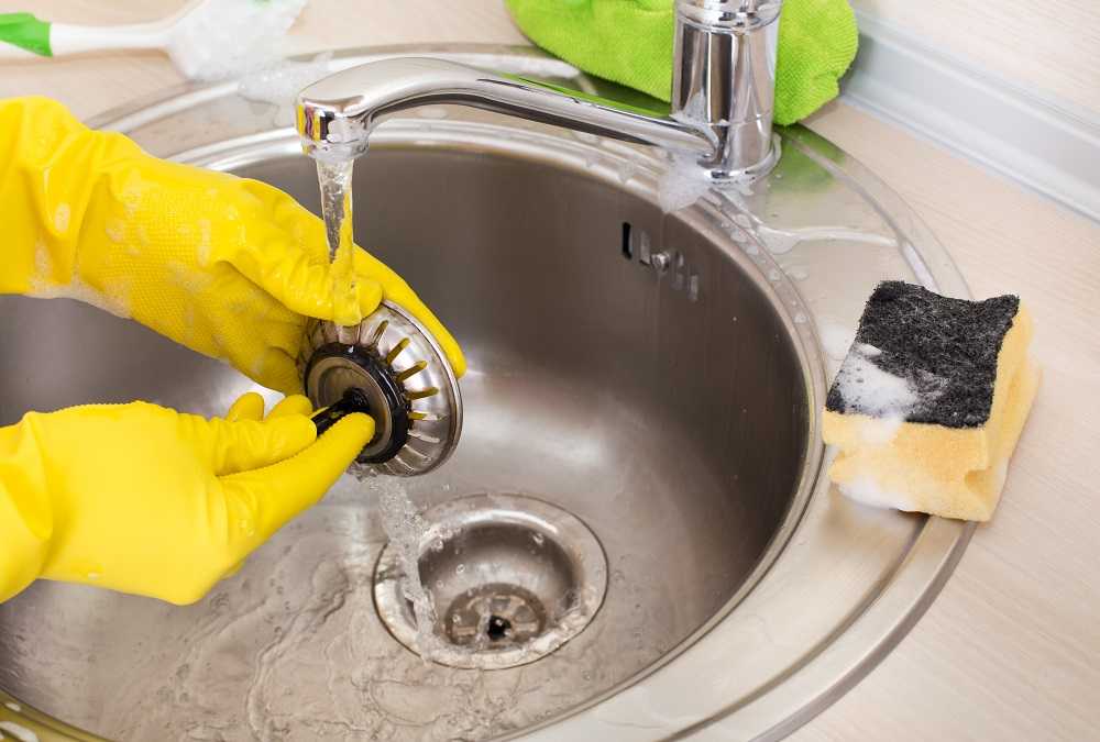 Как прочистить засор на кухне в раковине