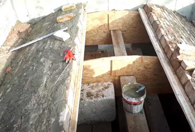 Перекрытие погреба: из чего сделать и как залить потолок своими руками