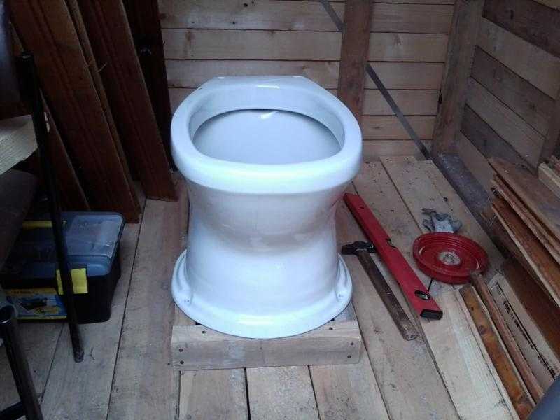 Дачный унитаз (39 фото): прямой унитаз без воды для туалета на даче, садовый унитаз «оскольская керамика», биотуалеты и другие модели