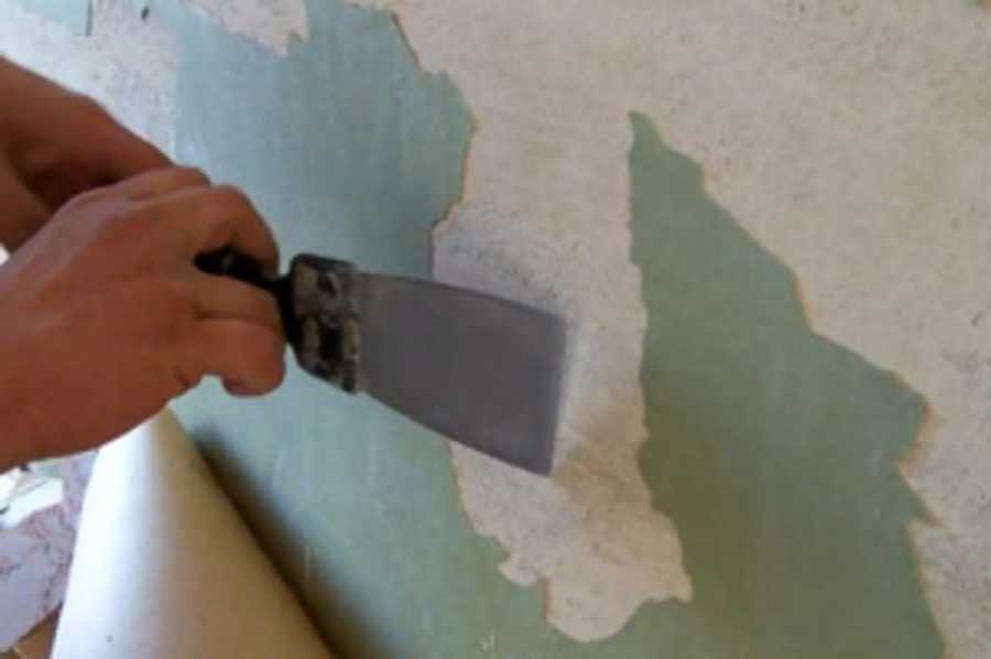 Как снять краску со стены в ванной комнате при помощи механических методик Как ободрать старый материал химическими составами Как убрать покрытие старой эмали подручными способами