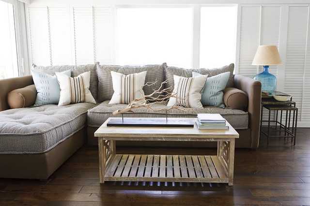 Диваны в стиле «прованс» (77 фото): диванчики в стиле кантри, накидки на диван