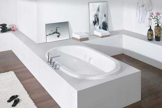 Овальная ванна: встраиваемая в подиум и встроенная пристенная модель размером 170х70 и 150х70