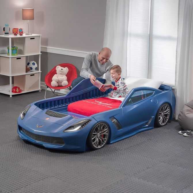 Кровать-машина для мальчика (64 фото): детская модель в виде автомобиля, диван и двухъярусная кроватка в виде пожарной машины, кровать-чердак