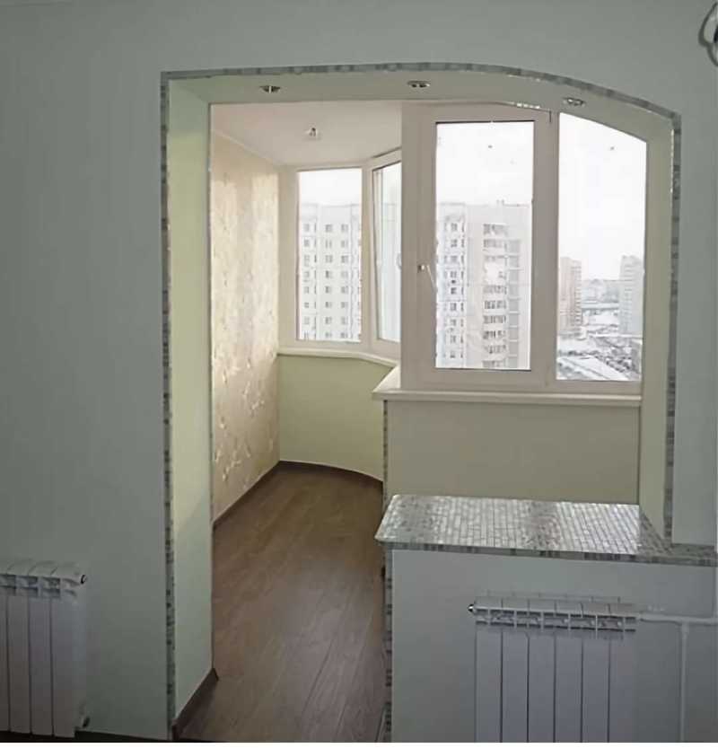 Панорамное или французское остекление балкона
