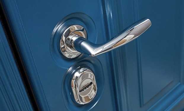 Замена дверной ручки для входной двери: как поменять и установить ручку в металлической или железной двери в квартире?