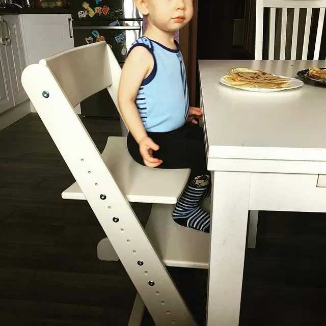 «растущий» стул для ребенка