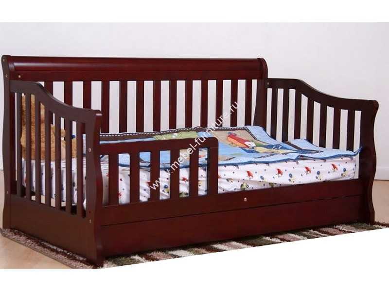 Детская кровать от 3 лет с бортиками, особенности конструкции кроватей для детей, преимущества и недостатки, варианты для мальчика и девочки