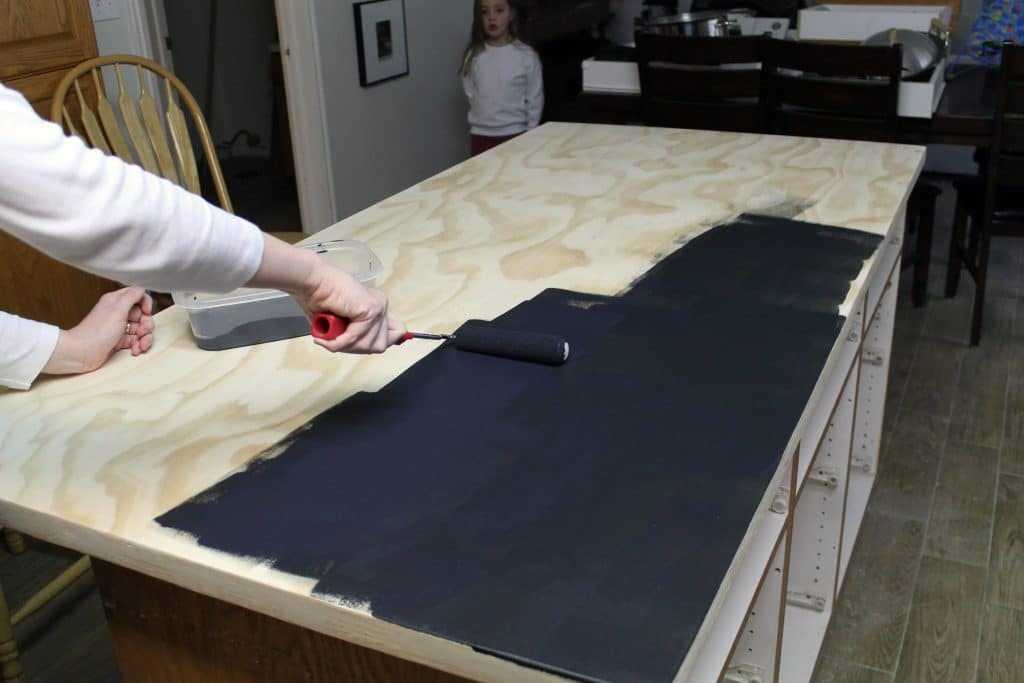 Ремонт столешниц из ламинированной дсп: реставрация мебели своими руками. как убрать сколы на лдсп и обновить стол?