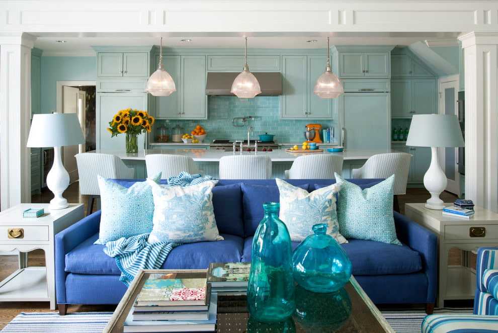 Голубой диван: правила интерьера с диваном голубого цвета